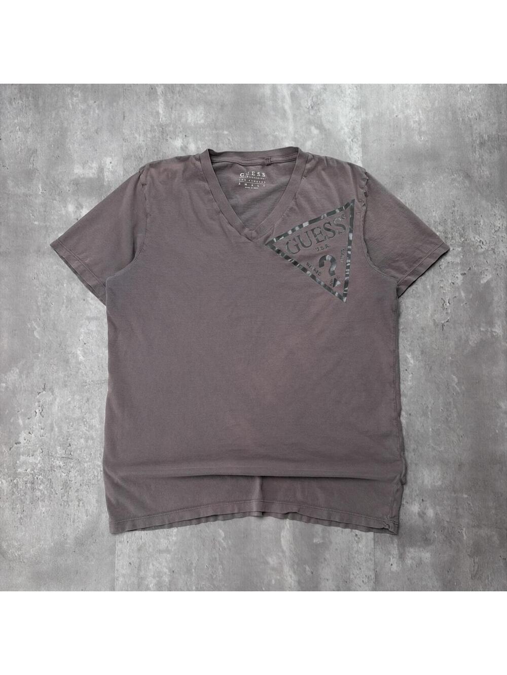 Y2K Grey Guess Grunge Gothic Skater T-Shirt - Picture 1 of 7